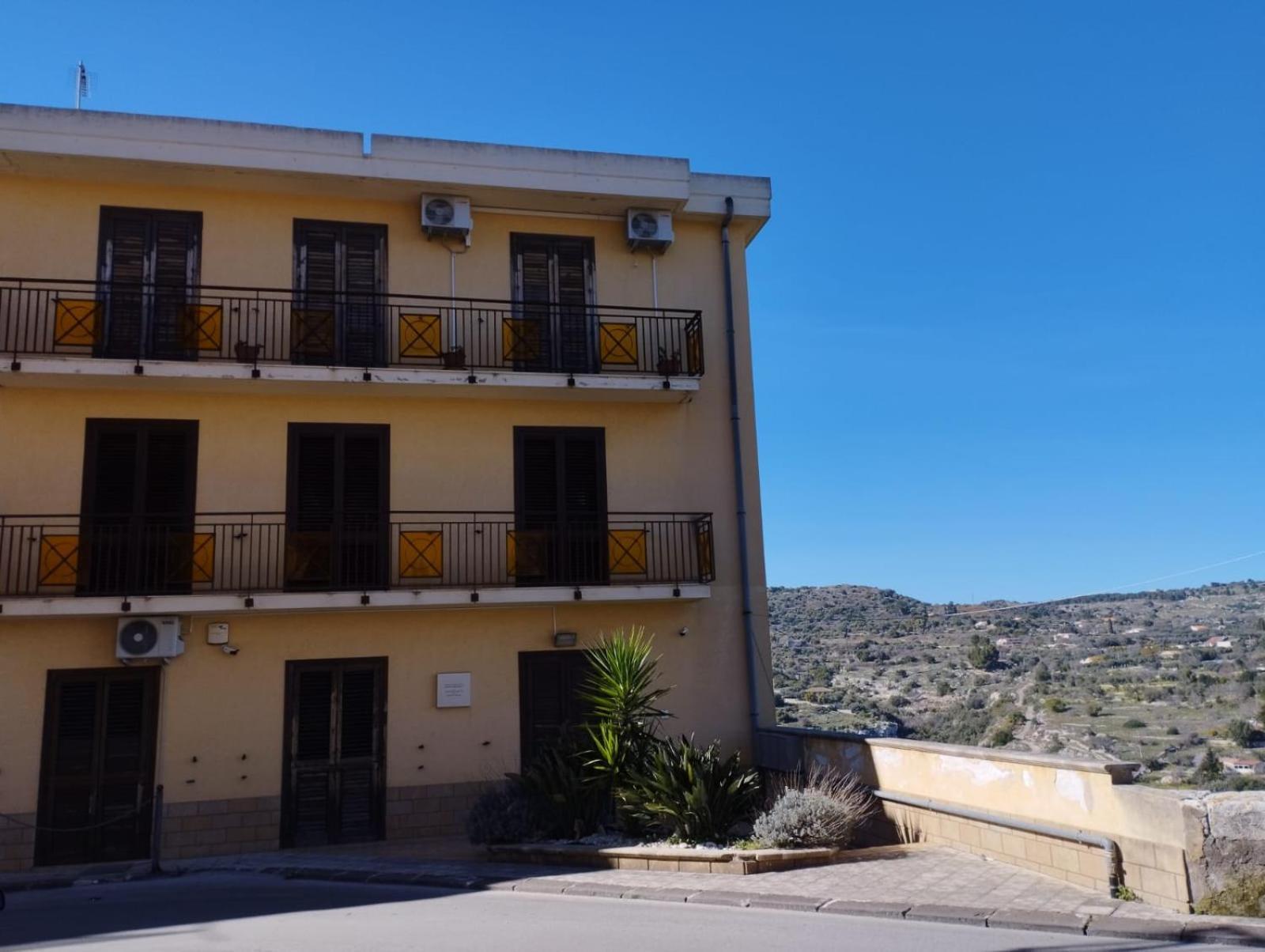 Bed and Breakfast Ferula Loft Sortino Экстерьер фото